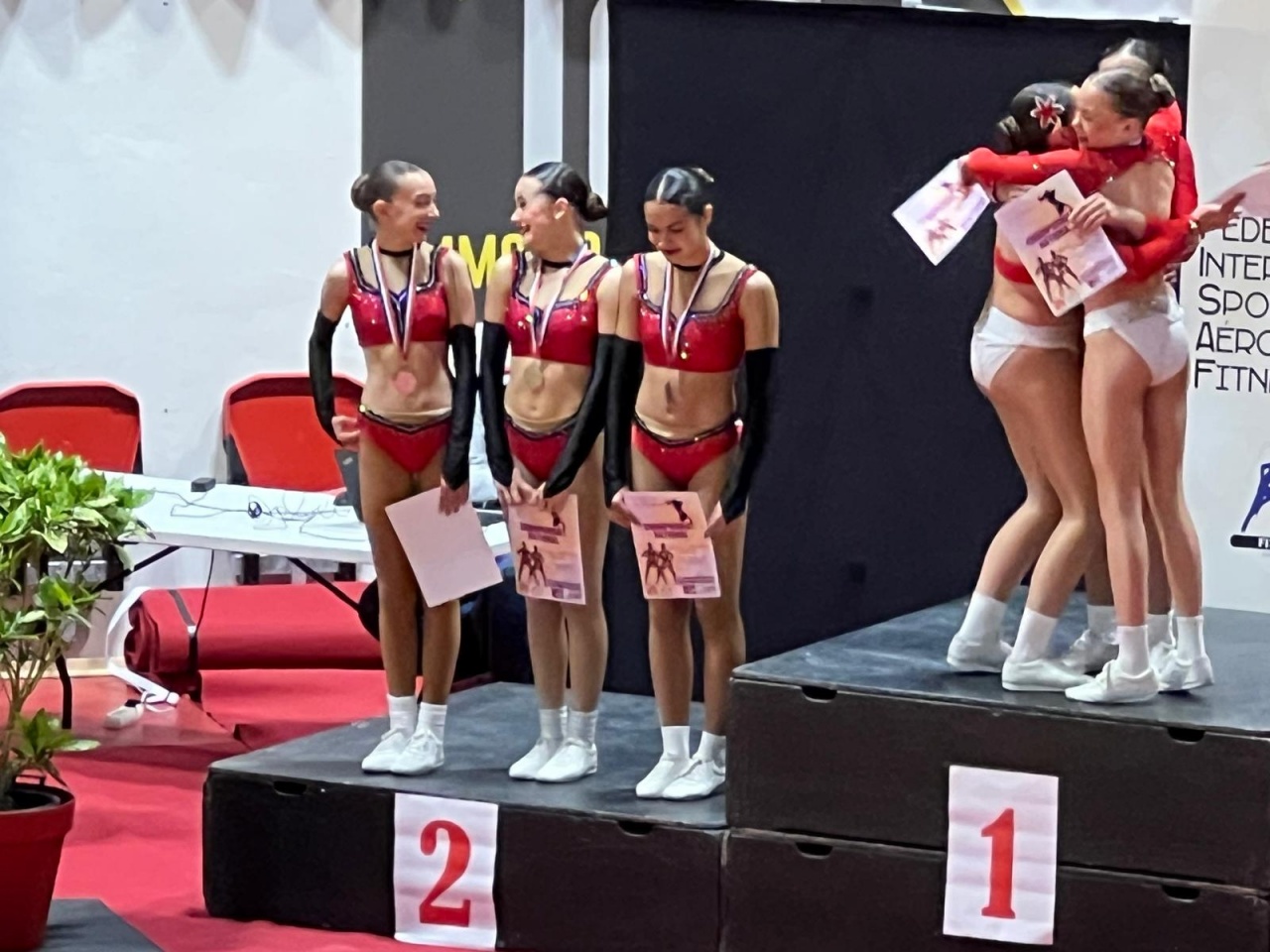 Podium Elite Trio